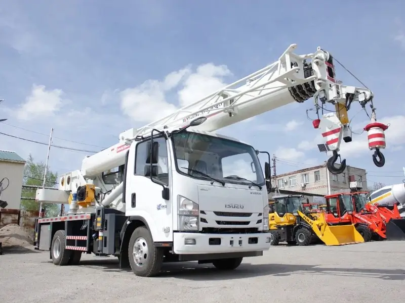 автокран для монтажу конструкцій по Києву