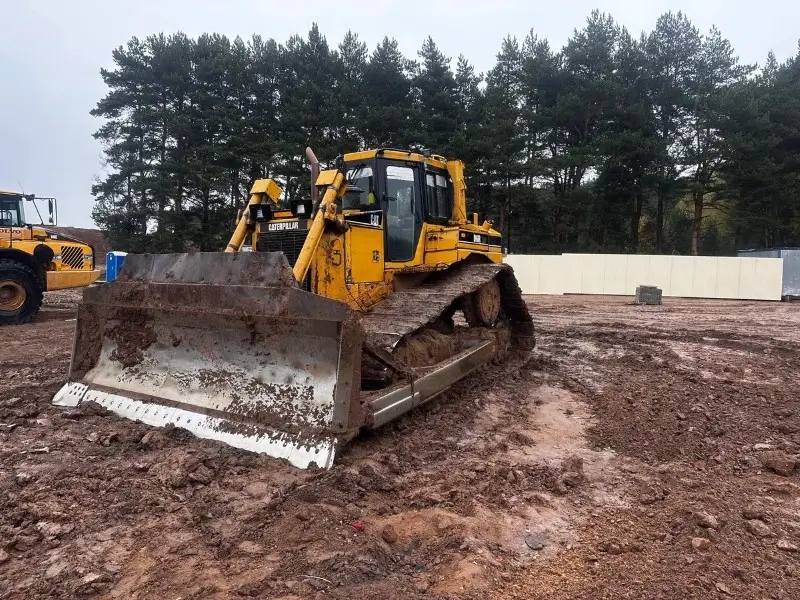 послуги бульдозера для планування в Києві